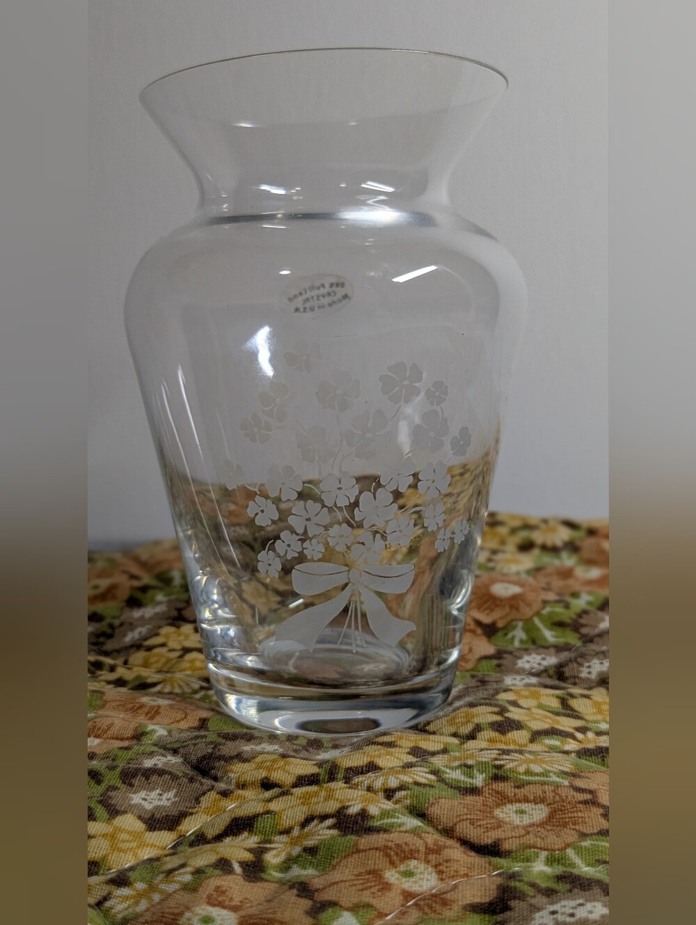 Avon lead crystal vase wit etched floral and bow